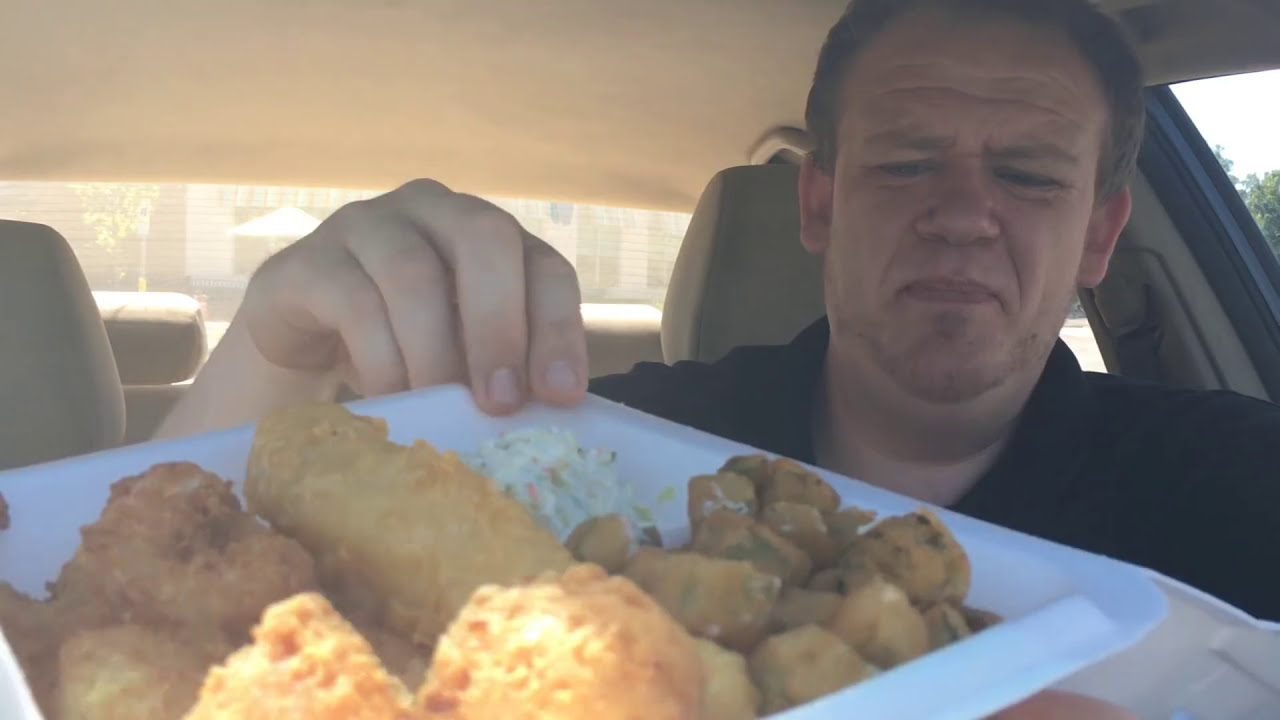 CAPTAIN D's Seafood ☆JUMBO COCONUT SHRIMP & SOUTHERN FRIED PLATTER☆ Food Review!!!