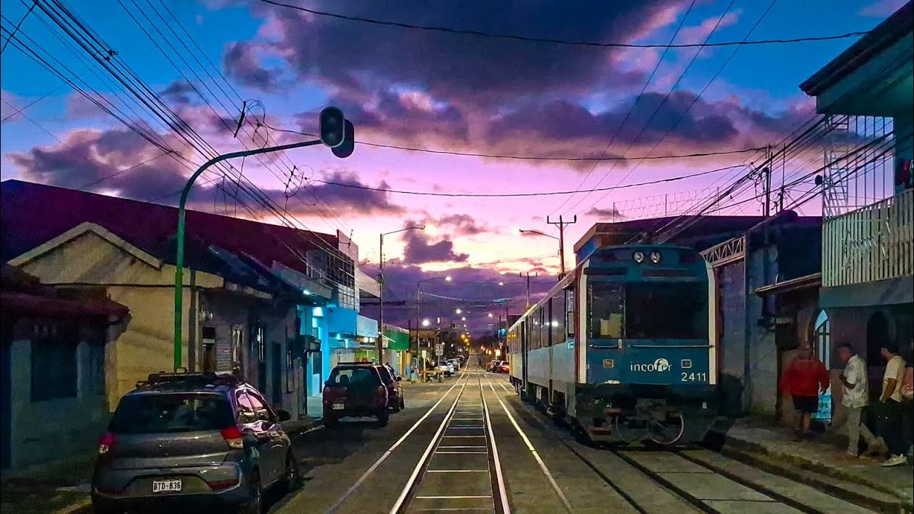 TRENES EN LA ESTACION DE HEREDIA 