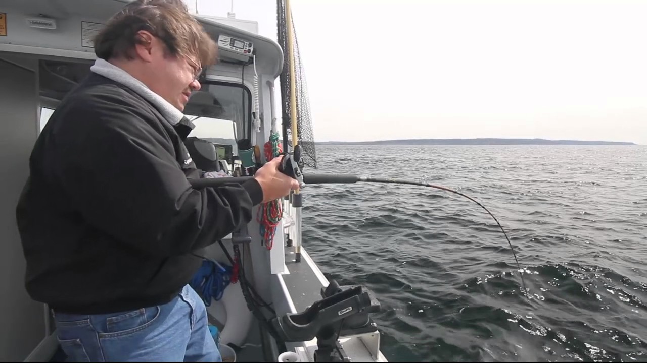 Captain Steve shows how to catch lingcod with live bait v2