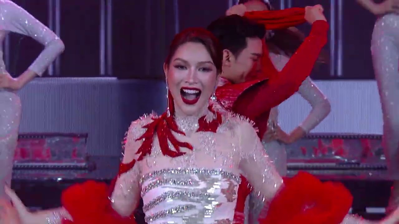 มาสเตอร์ Opening Miss Tiffany Universe 2025 Viva la vida