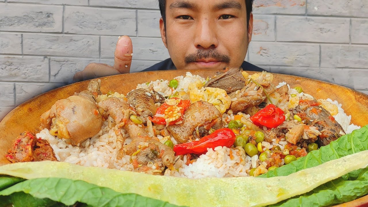 Naga mukbang || Extremely spicy chicken curry with fermented soyabean and stinky beans || kents vlog