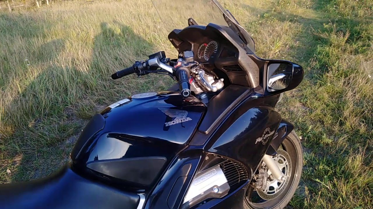 Обзор мотоцикла Honda Pan European ST 1300