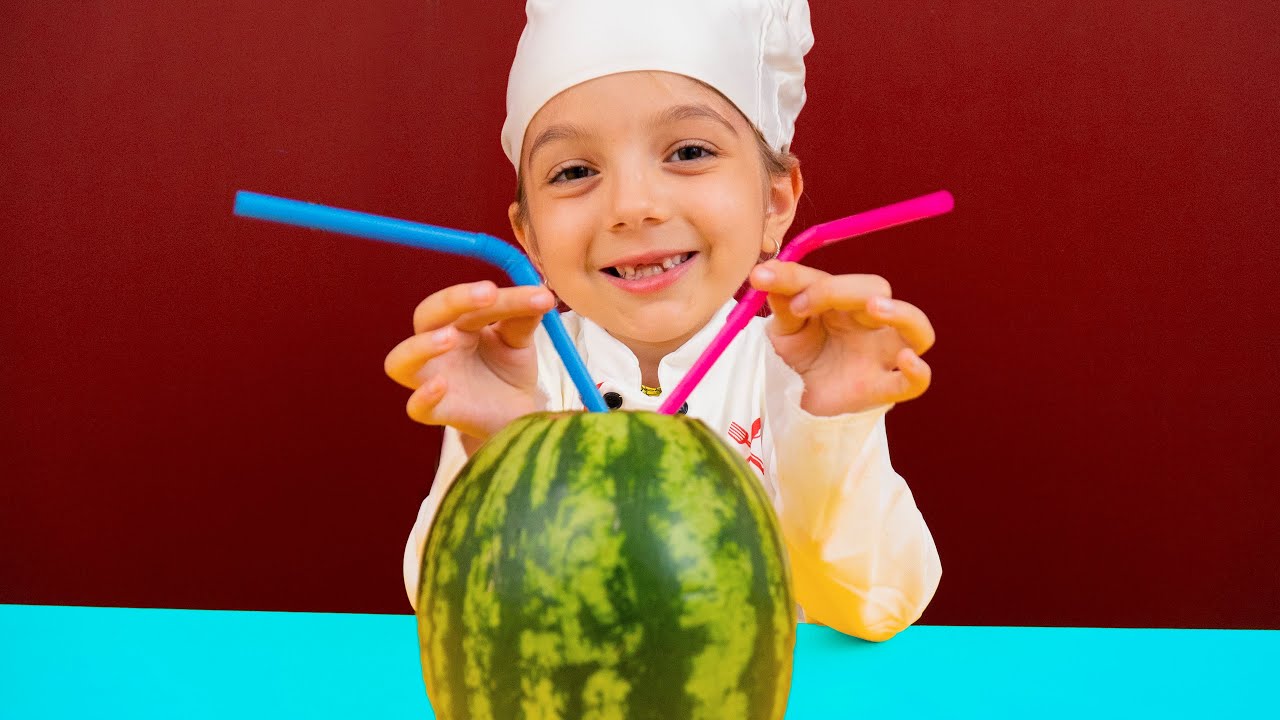 SUCCO DI ANGURIA (RICETTA DI 5 MINUTE CRAFTS PER L'ESTATE) - Junior Chef Ameli