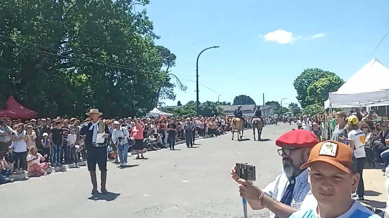 DESFILE 159 ANIVERSARIO DE TAPALQUE PARTE 1