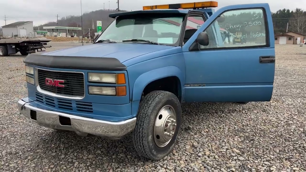 1996 Chevy 3500 Tow Truck   Titled