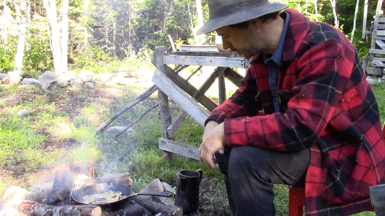 HOW TO MAKE A COWBOY COFFEE IN THE BUSH!