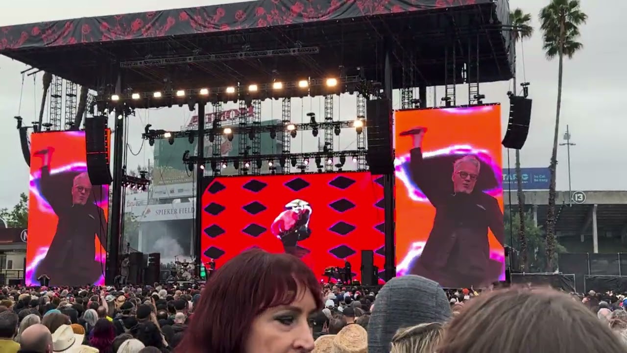 DEVO - Live @ Cruel World Festival 2025 (5/17/25)