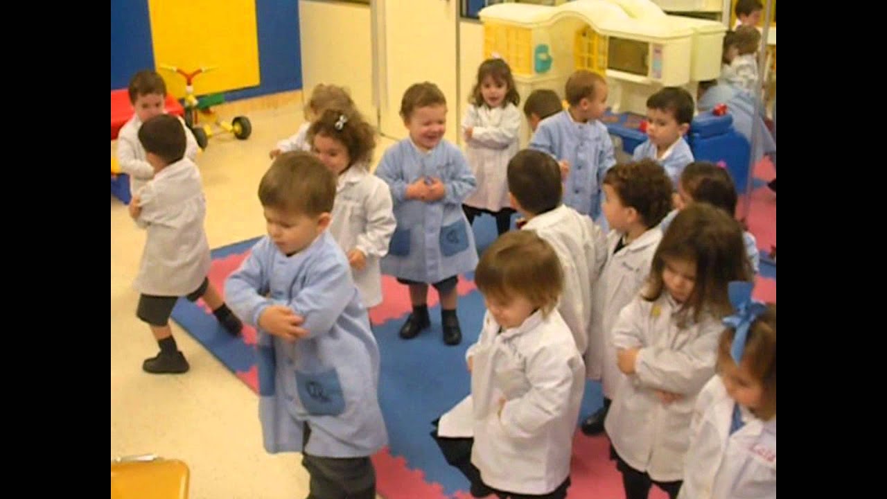 La Milagrosa Ikastetxea. 2 urteko gelan Enjoying English (1)