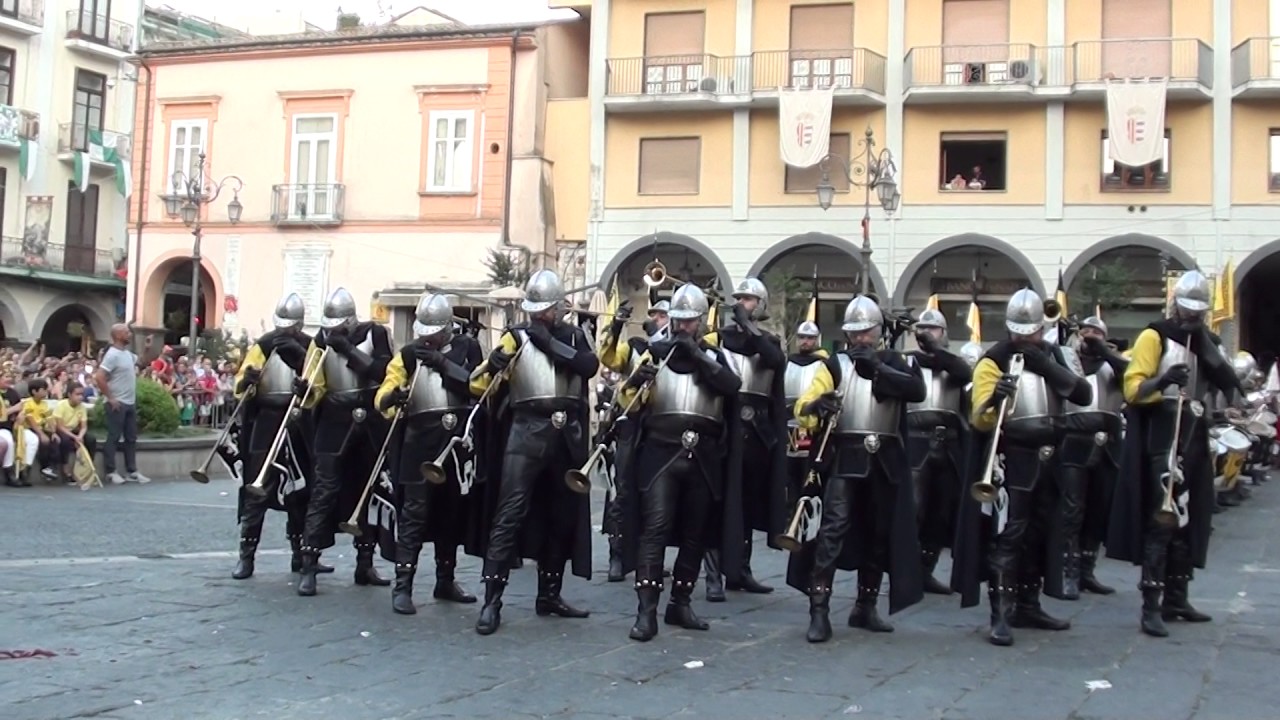 2017 Trombonieri Senatore - Uscita da Piazza Duomo