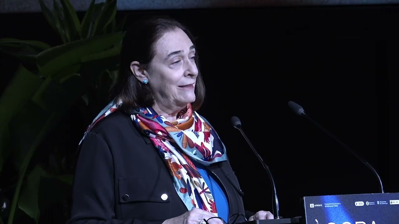 Bienvenida y ponencia: Derechos culturales. El puente de la universalidad y la diversidad