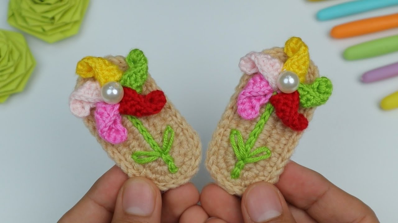 Easy and Unique Crochet hair clips pattern for beginners! Cute crochet Gift idea