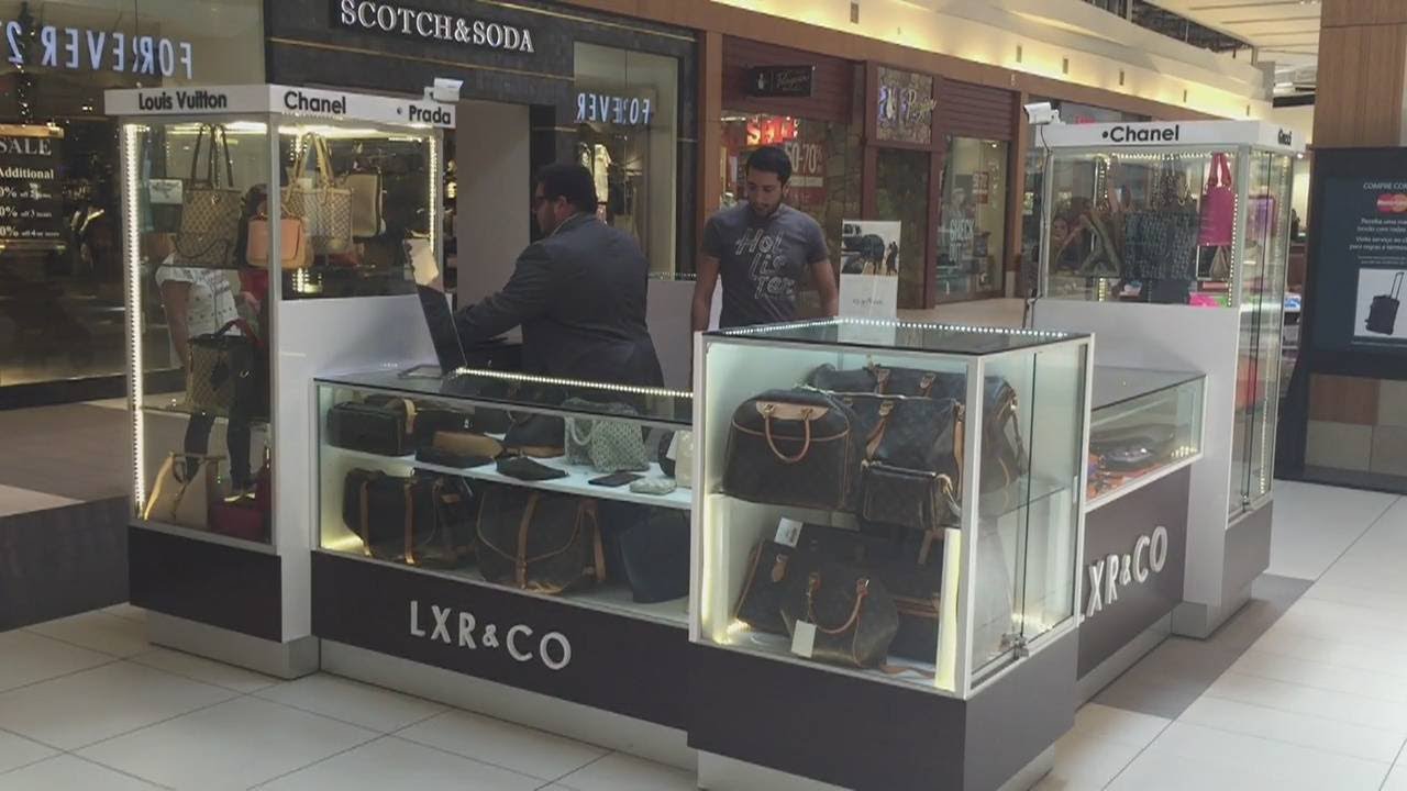More than $17,000 worth of Louis Vuitton purses stolen at Sawgrass Mills Mall