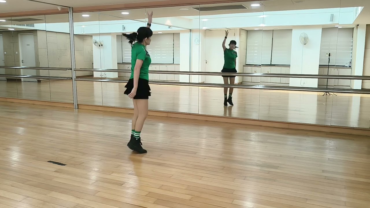 嘿DJ                                                                      参考邱月茹老师