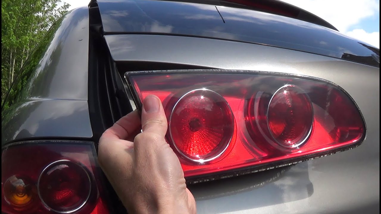 Inner left tail light bulb change Seat Ibiza 6L / MK4