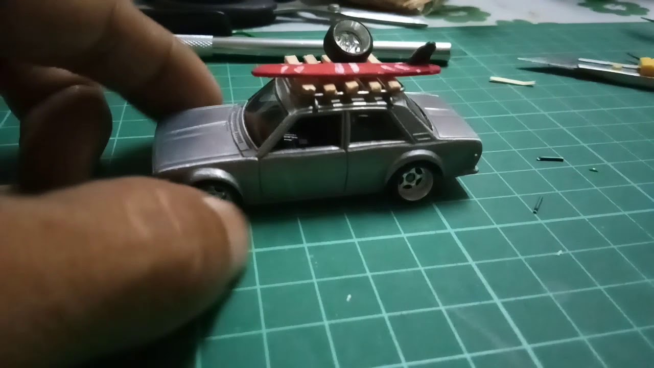 Hot wheels Datsun 510 custom rack roof
