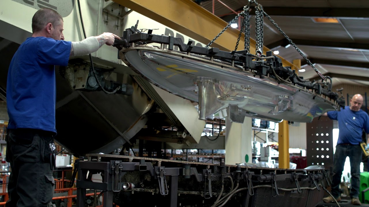 Rotational Moulding - The Process - RS Racing Zest Boat