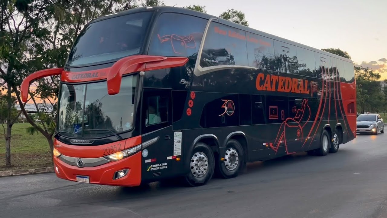 Desfile dos gigantes na rodoviária de Brasília #bus 