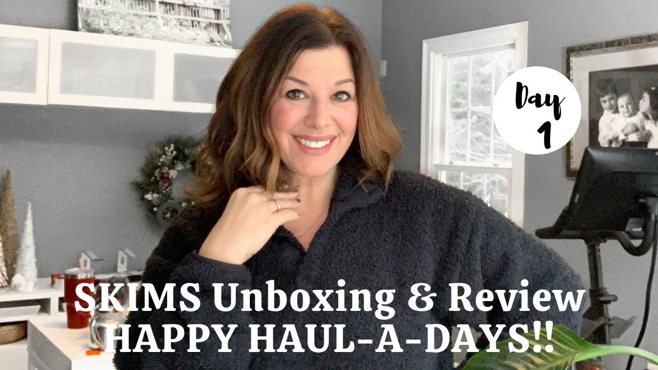 Happy Haul A Days!! Day 1 Unboxing Skims Cozy Set & Everlane Sweats Holiday Purchases VLOGMAS 2020