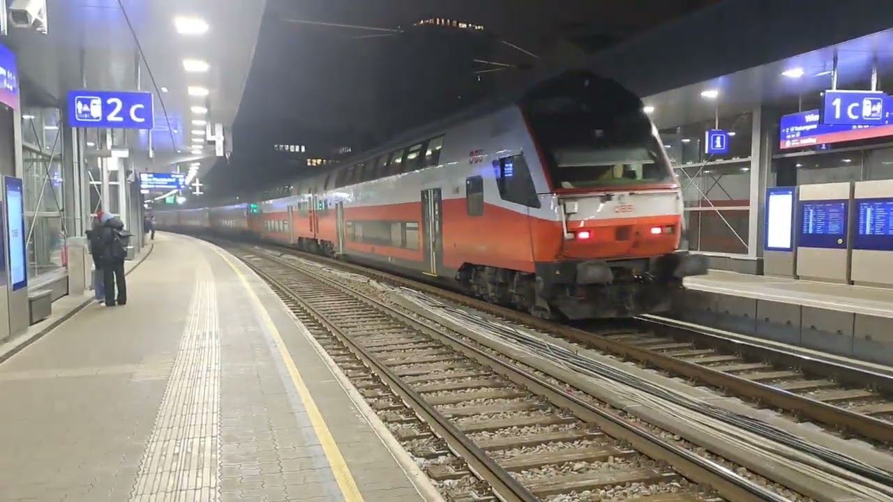 ÖBB Cityjet Dosto Ein und Ausfahrt REX1 nach Wiener Neustadt HBF in Wien Traisengasse 