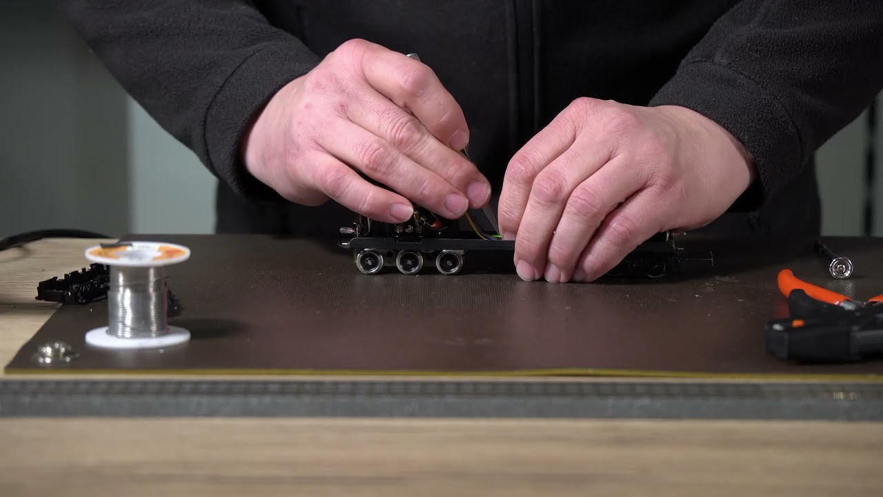 Der Märklin Allstrom LokDecoder 60906 - Einbau und Umrüstung