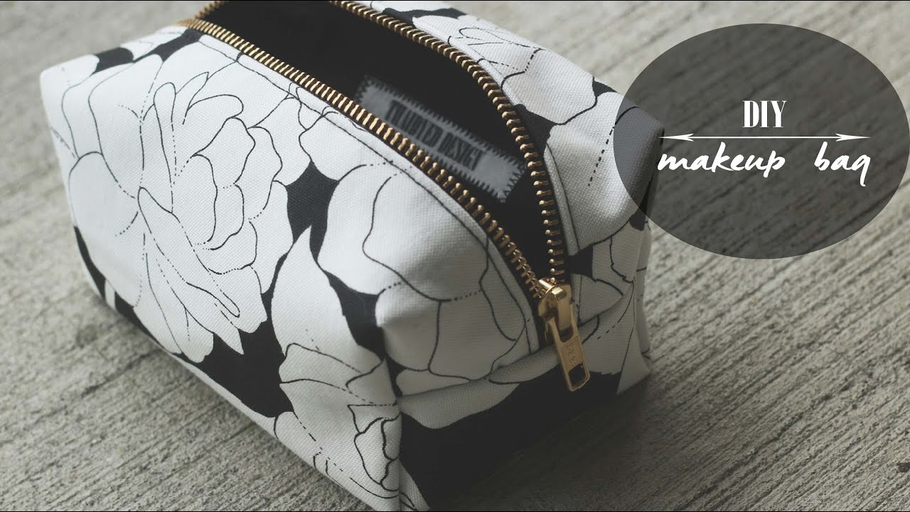 DIY: Makeup Bag