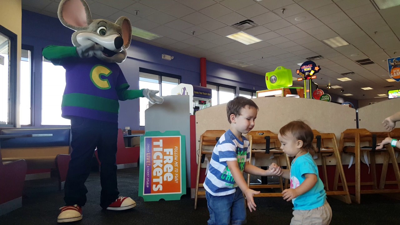 Chuck E Cheese Happy Dance