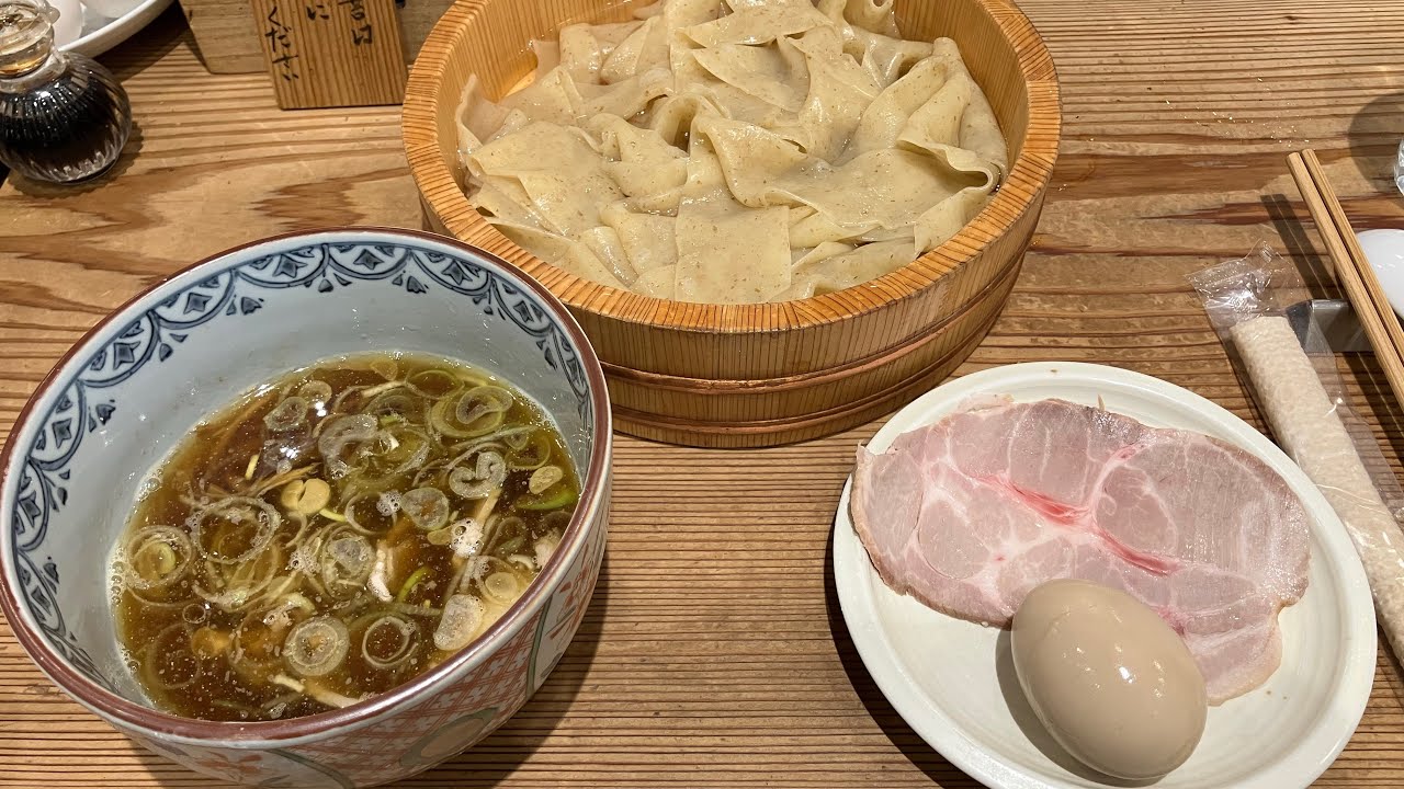 Unique Flat Ramen Noodles at Kaneda, next to Tokyo Station