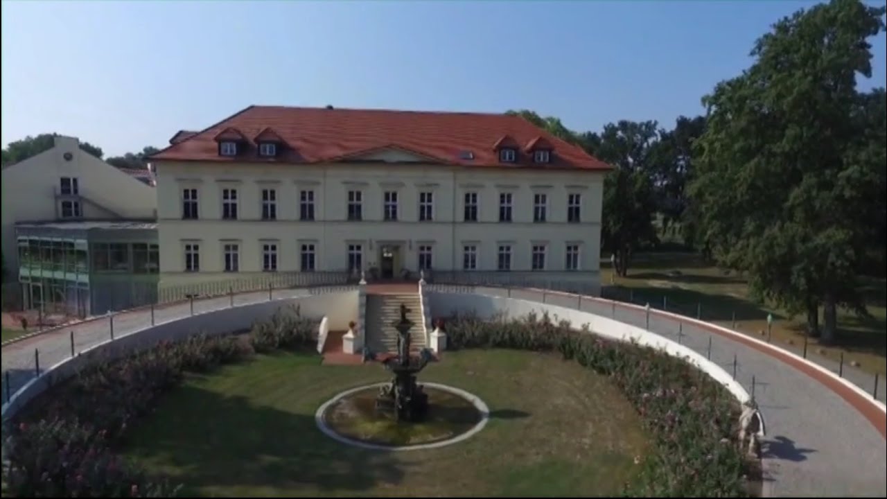 Schloss als Privatklinik