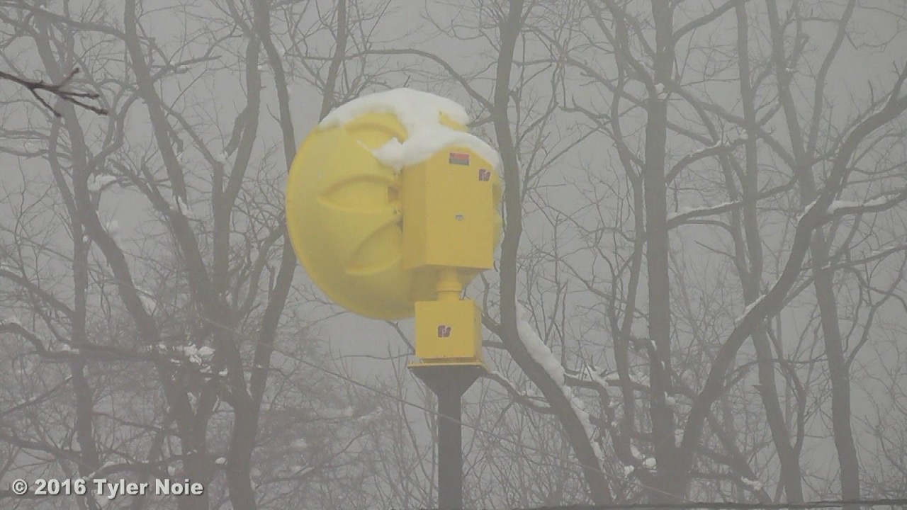 Yellow Federal Signal 508 Siren Test Romeoville, IL - 12/6/16
