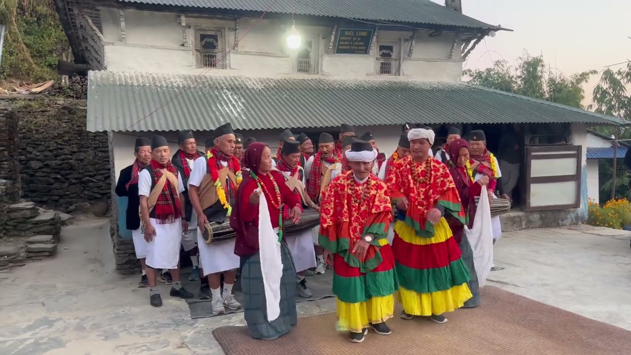 #gurung #traditionaldance #krishnacharitra #bhujungvillage 