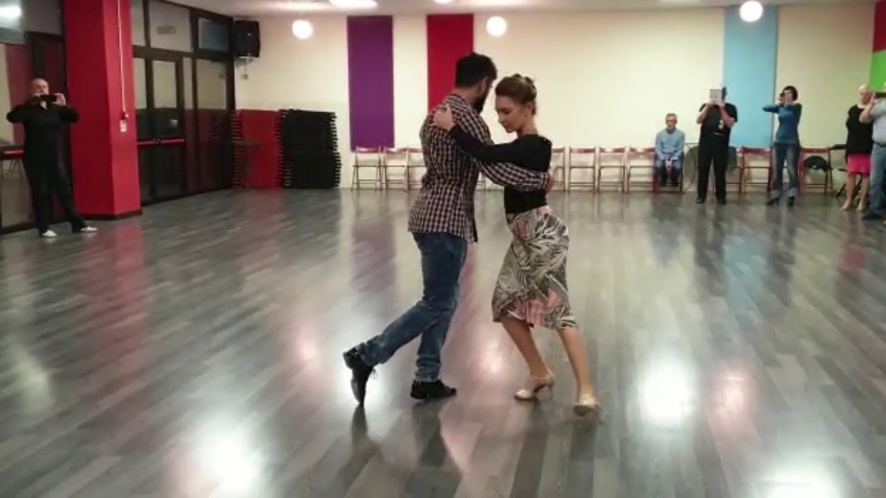 《 Clase de Tango》 para Intermedios y Avanzados. Magdalena Gutierrez y Germán Ballejo.