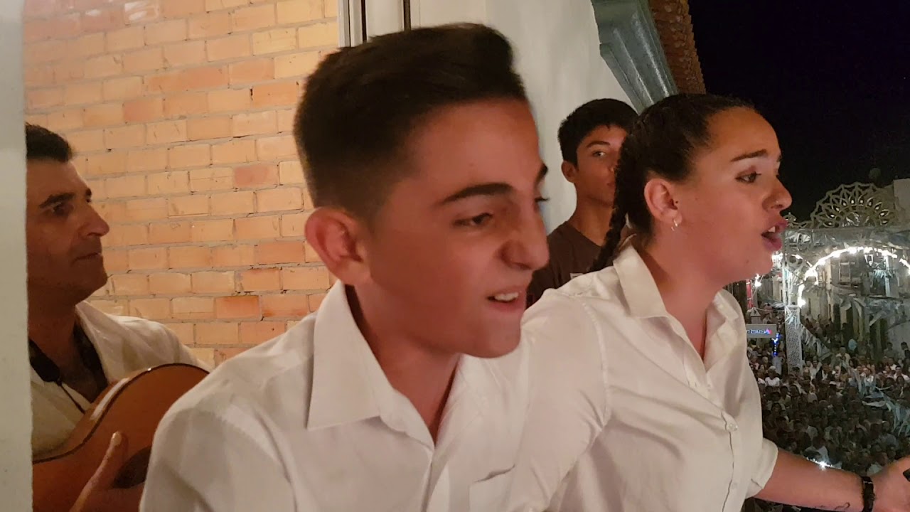 HERMANOS OLAYA cant&aacute;ndole a la patrona de Benacaz&oacute;n VIRGEN DE LAS NIEVES. 05/08/2019