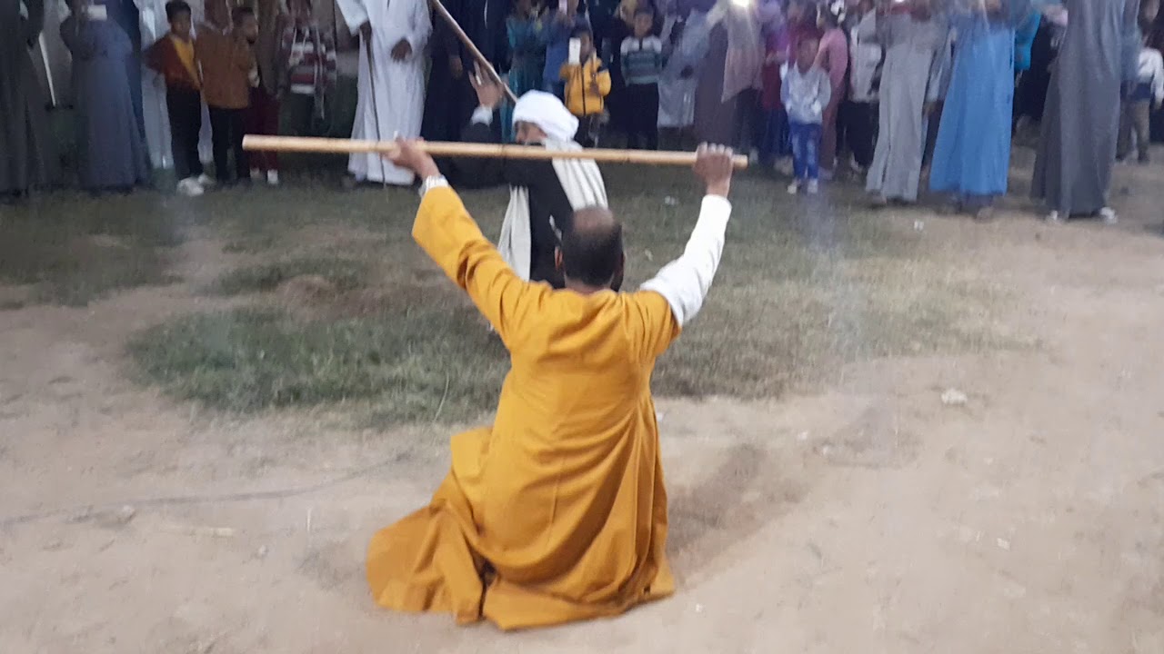 ضرب حقيقي في لعبه العصايا التحطيب في الصعيد في اسوان فرسان العصايا - جديد