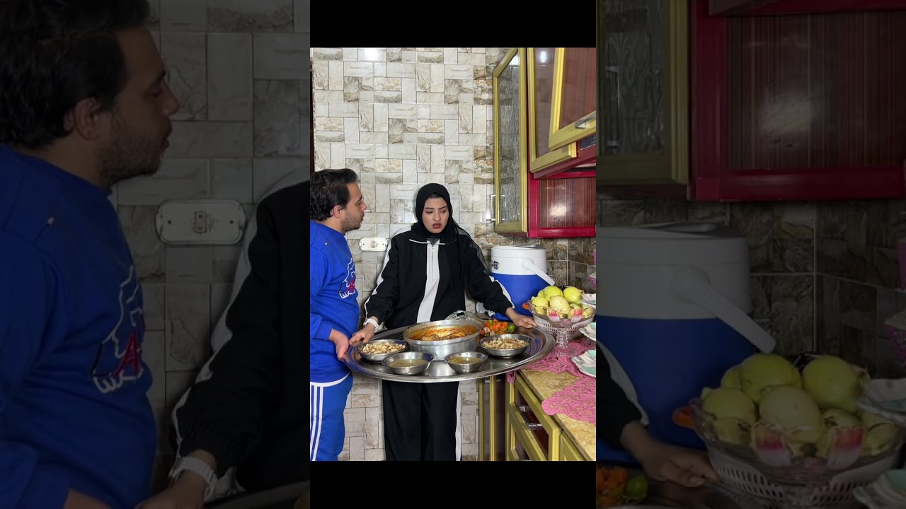 وحياه الديقه اللي انت فيا لتسمع خبر يفرح قلبك في دخلت العيد ياللي تخش تصلي علي النبي ❤️