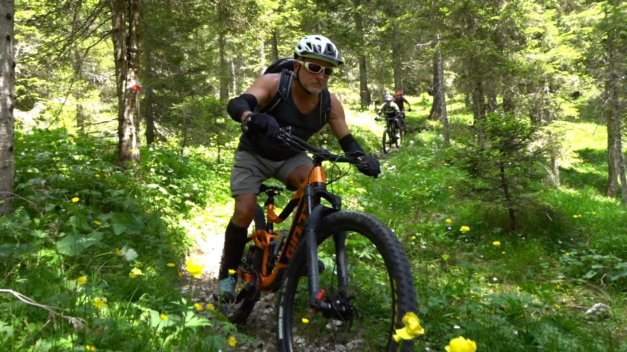 Casera Tragonia - Forni di Sopra CAI223 - La Montagna in Bicicletta.