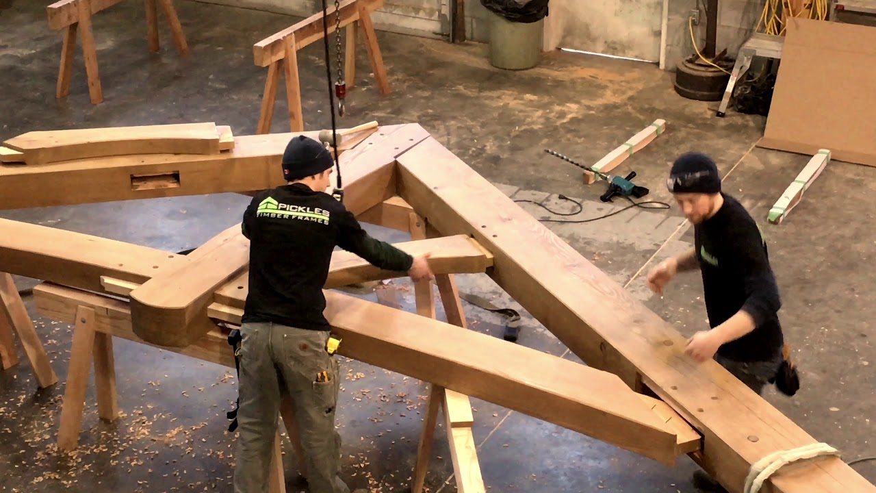 Timber frame mortise and tenon truss with spline detail