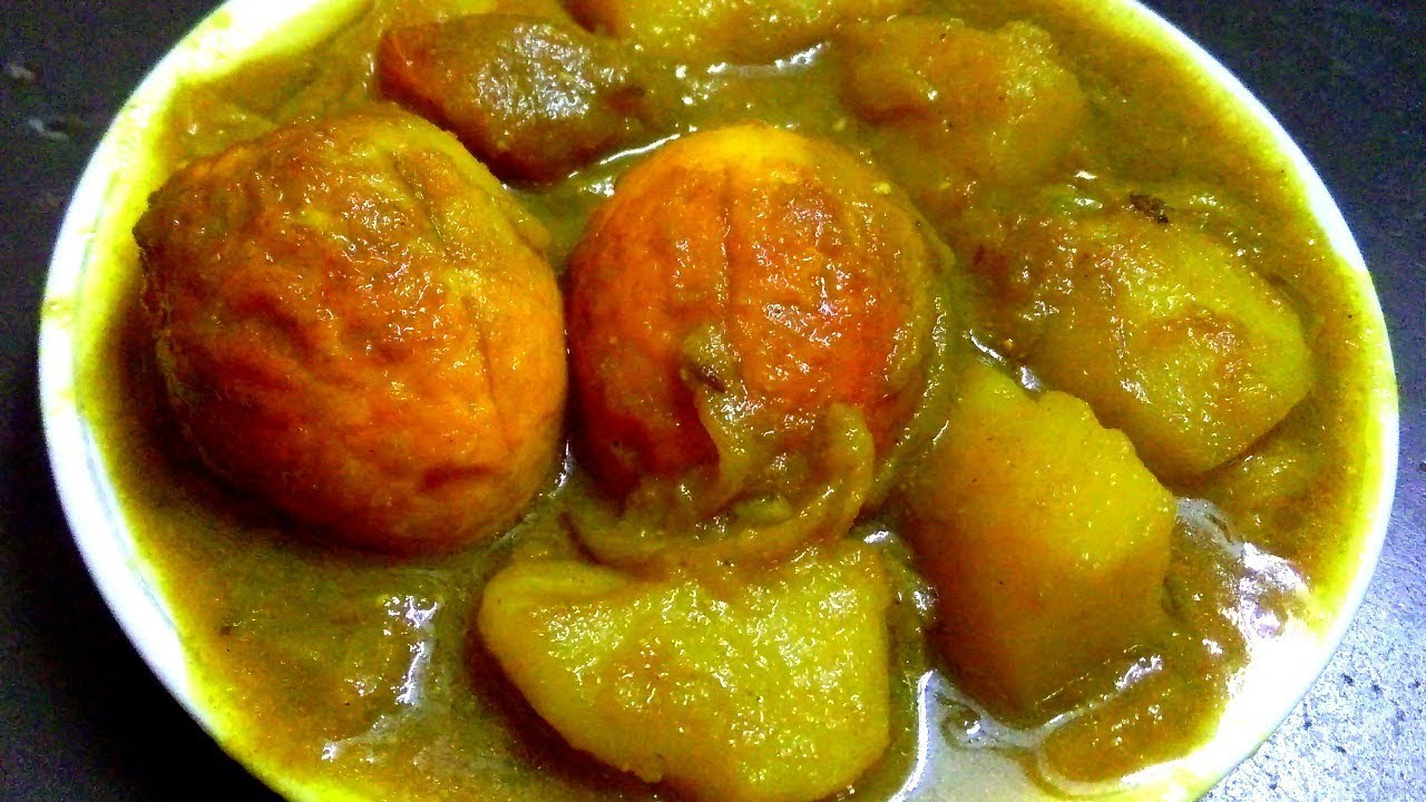 অল্প সময় তাড়াতাড়ি তৈরী করে ফেলুন আলু ডিমের ঝোল ।। Alu Dimer Jhol || Egg Curry