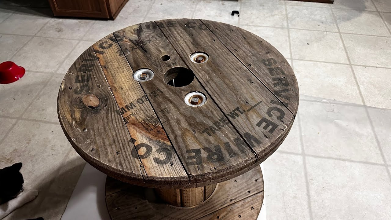I Turn An Old Wire Spool Into a Corner Table