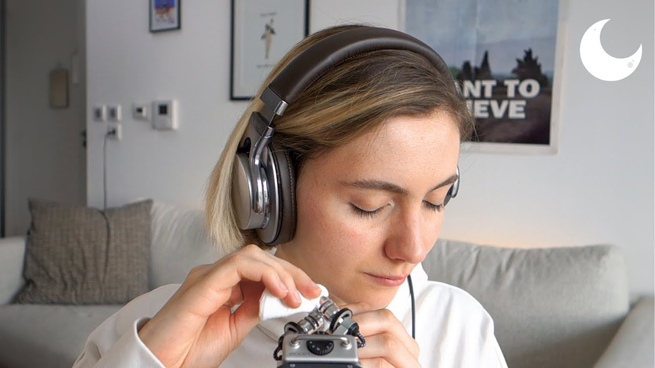 ASMR - Favorite Triggers - Ear Cupping and Breathing Sound 🎤