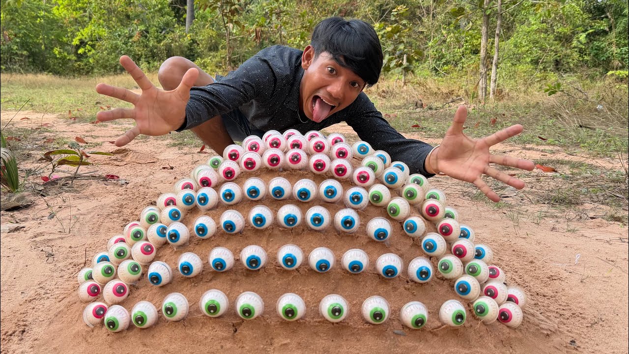  The guy show Amazing Smart and Useful in Forest With Candy#bushcraft#survival#camping