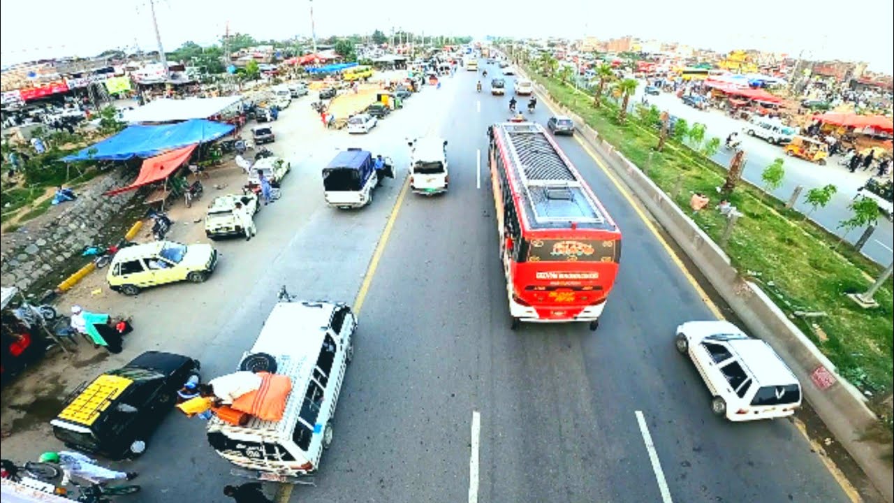 Walking In Mandi Morr Bus Stand Islamabad @EastWalks