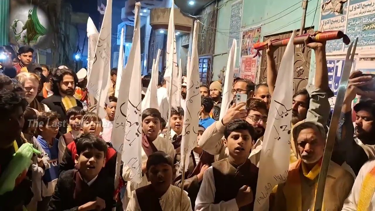 جشن وارث وعدہ الہی عج۔ امام زمانہ عج اور ان عج کے پاک شہزادوں ع کے سہروں کو سلامی پیش کرنے کی تقریب 