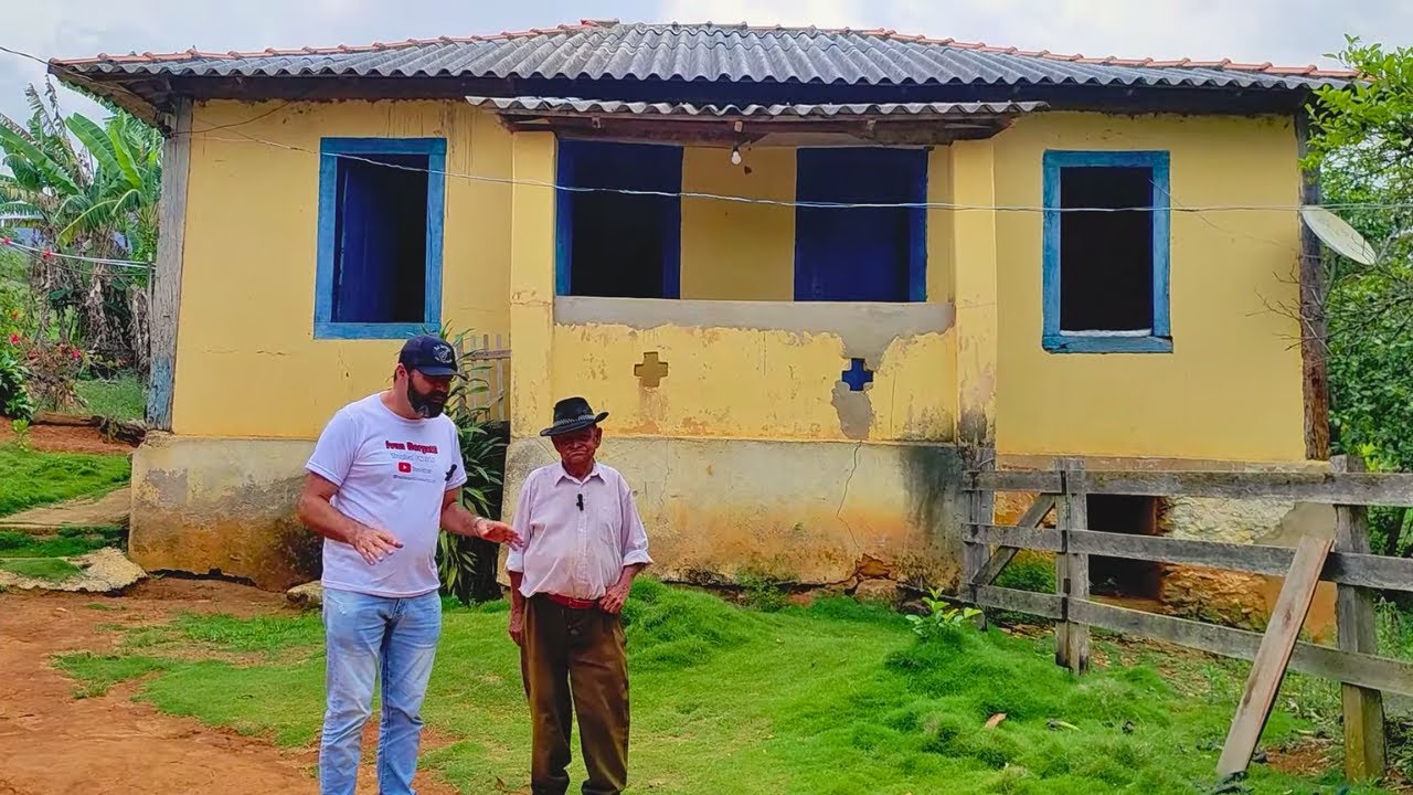 SR. NELSON FIRMINO AOS 83 ANOS MOSTRA COM ORGULHO A CASA DE TAIPA.