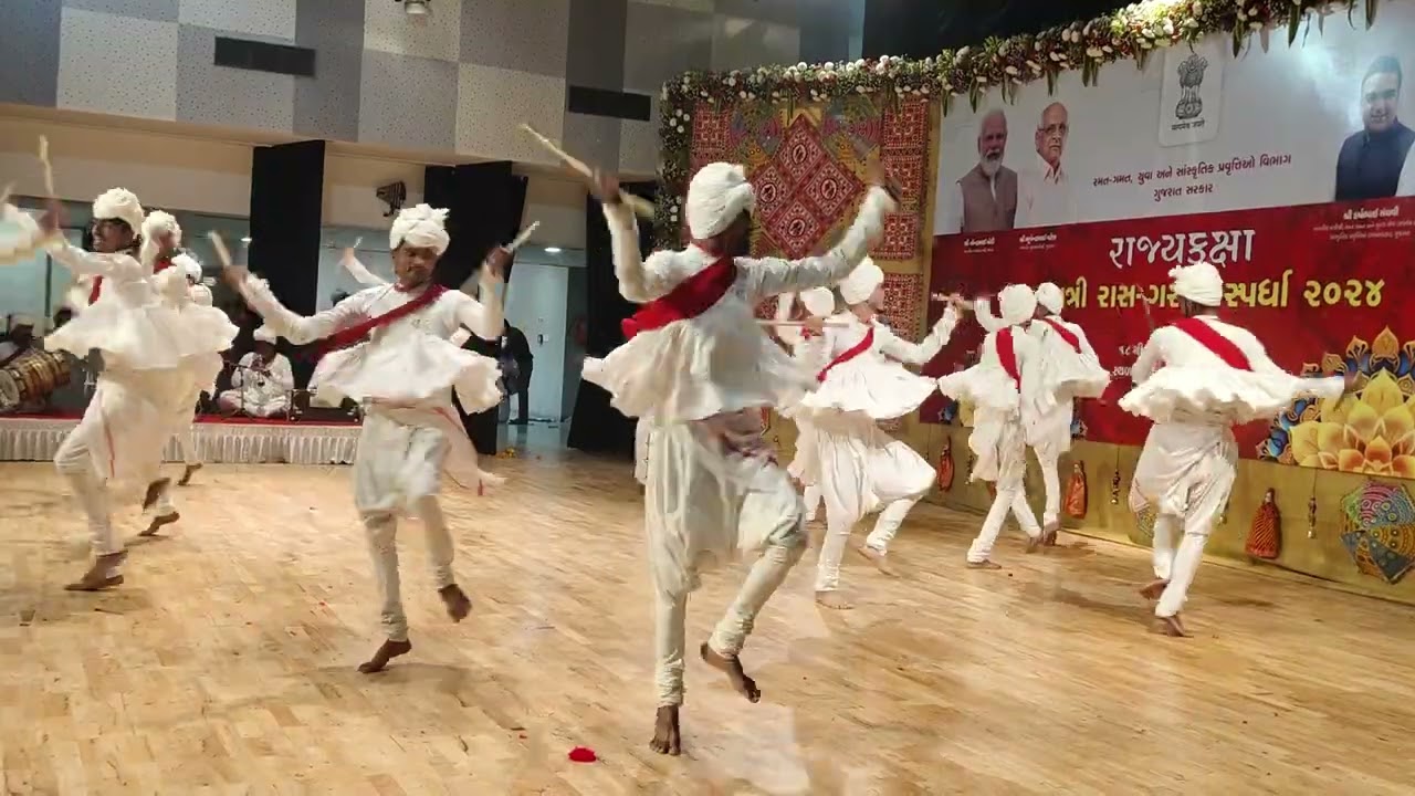gandhinagar towon hall chamunda Maher raas bokhira raju bhai group