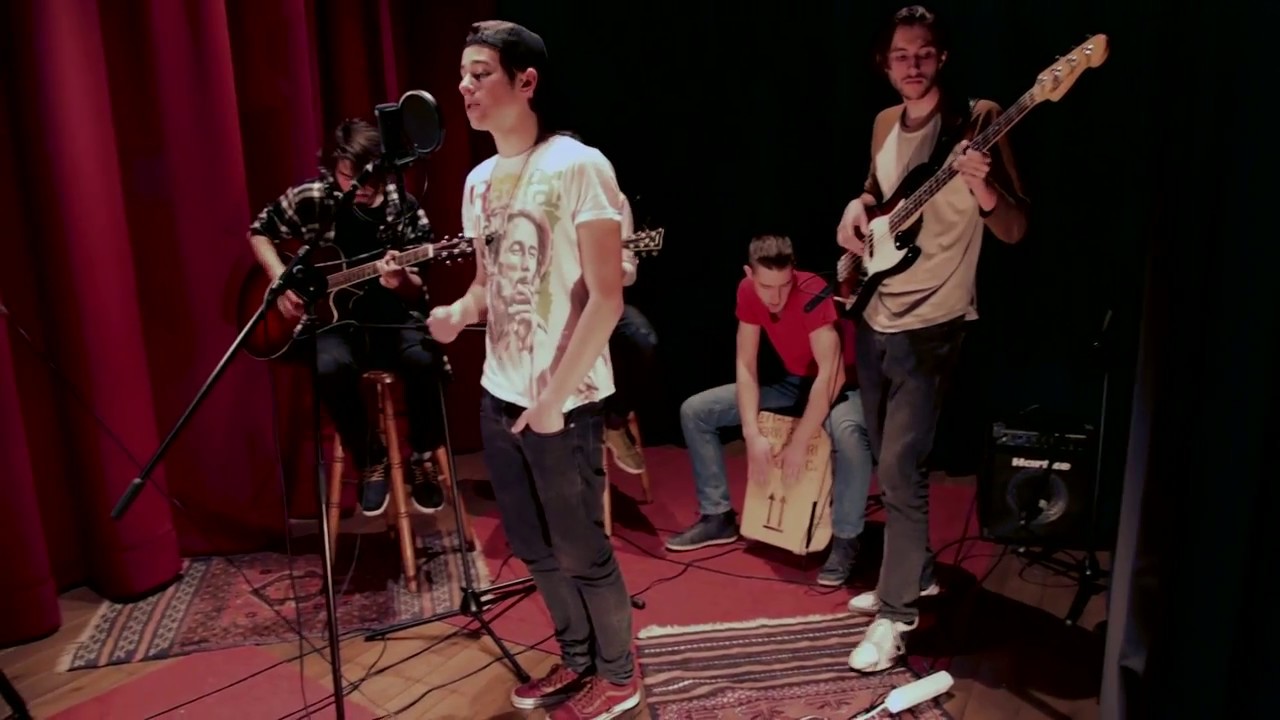 Joker Out - Fiks [Live on Vičstock Unplugged]