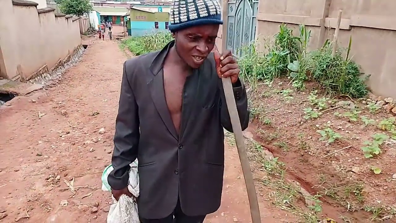 Abagore b'iyimisi baragoye 