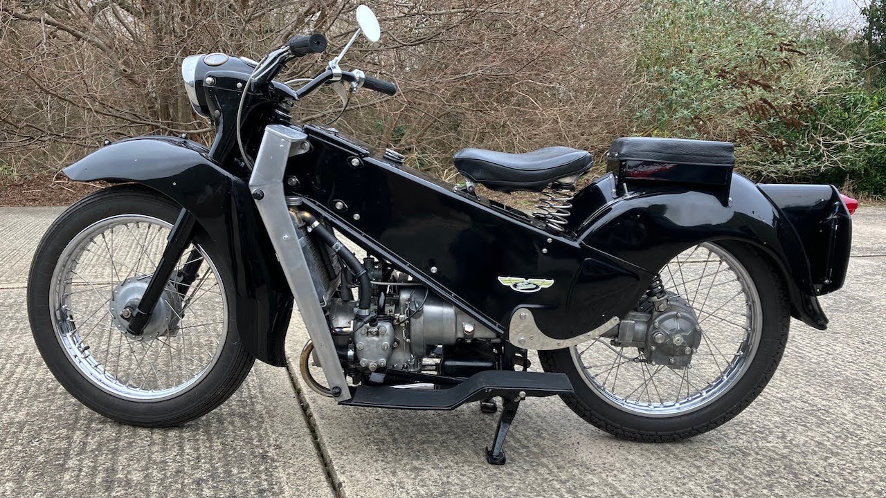 Velocette LE200 MK3 - Walk Around and Short Ride Out (Classic Motorcycle)