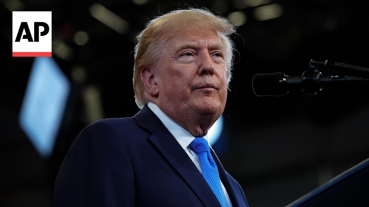 Trump says the US will bomb Oman if it 'gets in the way' of Iran deal