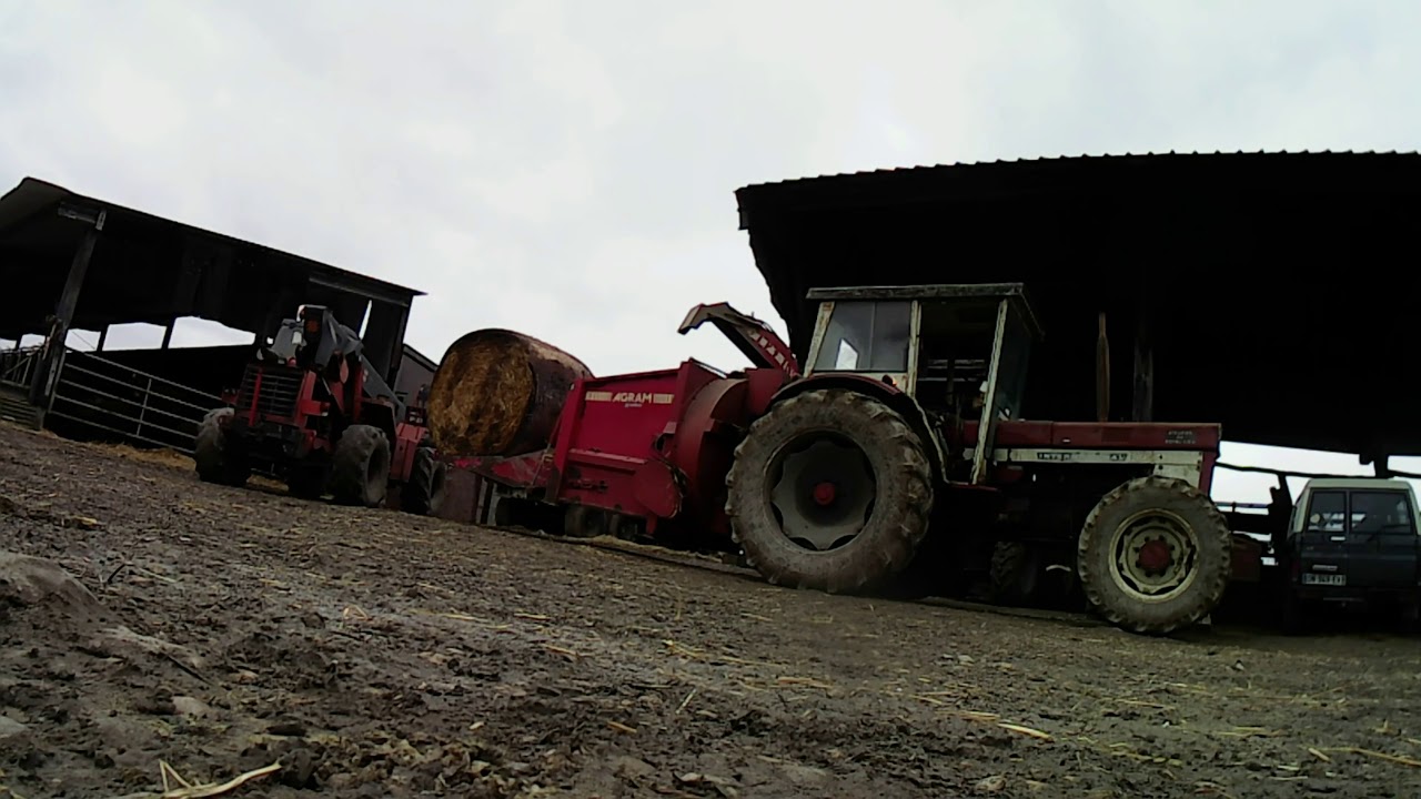 ! IH Power ! Paillages 2020 !  IH 956 XL / IH 1046 / IH 946 Sound