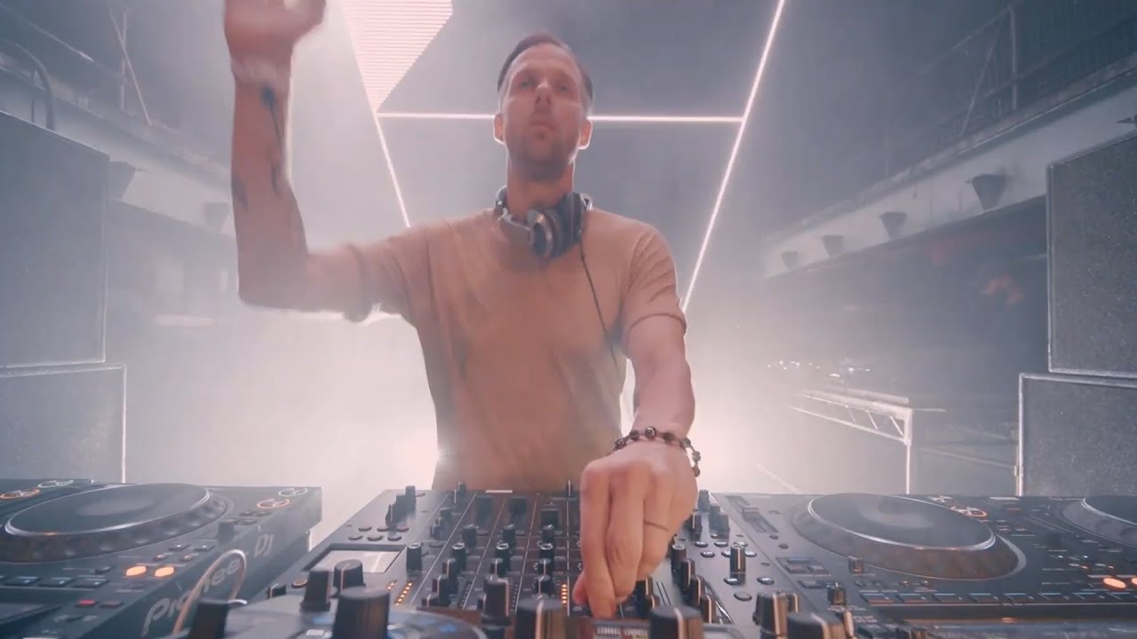 Adam Beyer plays Agent Orange DJ Rework of Hercules & Love Affair 